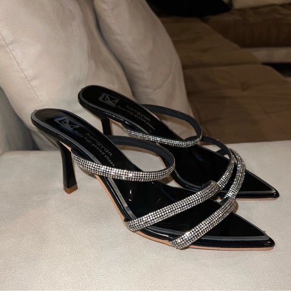 Heels 👠 - Picture 3 of 7